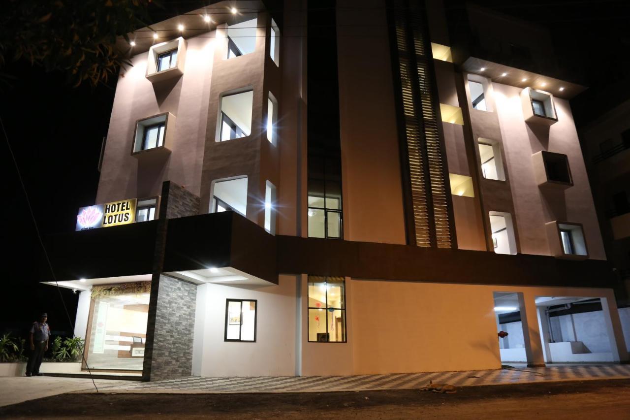 Chandrapur Hotel Lotus מראה חיצוני תמונה