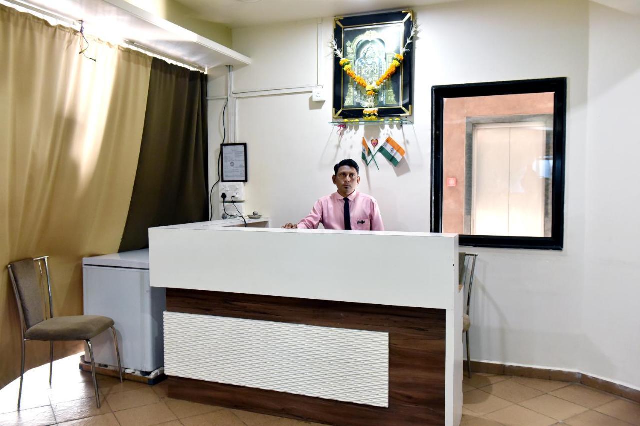 Chandrapur Hotel Lotus מראה חיצוני תמונה